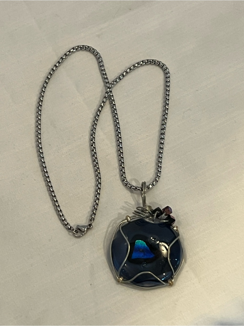 Blue Glass Pendant Necklace - Picture 3 of 4